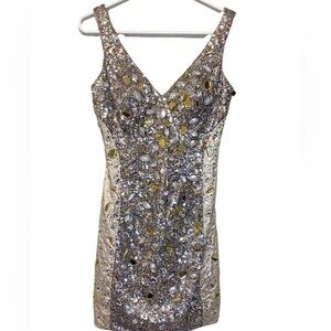 Tony Bowls Sequin and jeweled Cocktail Party Dress Women’s Size 4 or 6 or 8